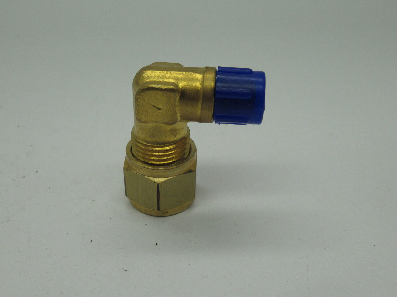 Hoke 6LM2BR Gyrolok Male Elbow 3/8" Tube OD 1/8" Pipe Thread LOT OF 10 NOP