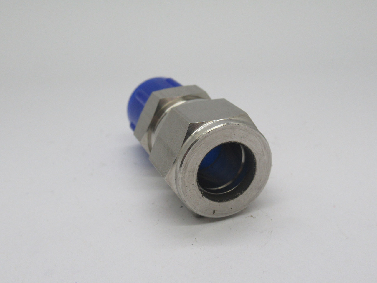 Hoke 8CM8316 Gyrolok Male Connector 1/2" Tube OD 1/2" Pipe Thread NOP