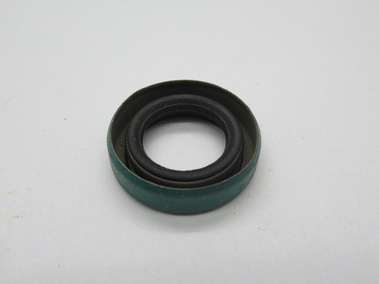Chicago Rawhide 6143 Oil Seal .999" OD 0.625" ID 0.25" W NEW