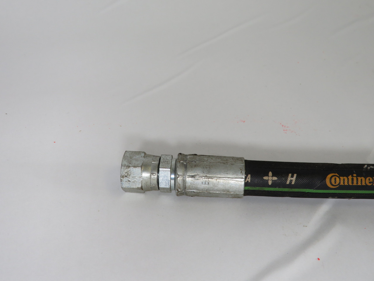 Continental XR16SC-06 Extended Life Hydraulic Hose 3/8" 5000 psi 29" L USED