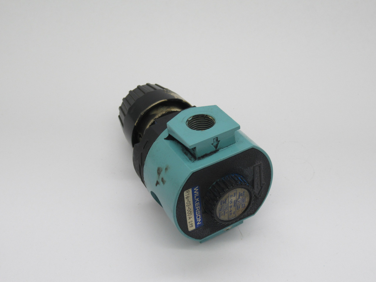 Wilkerson R16-03-000 Relieving Regulator 0-125 psig 0-8.5 bar 3/8" NPT USED