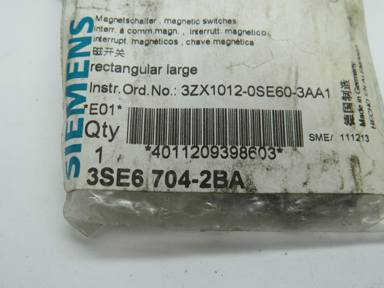 Siemens 3SE6704-2BA Magnetic Safety Switch Actuator 5mm Operating Distance NWB