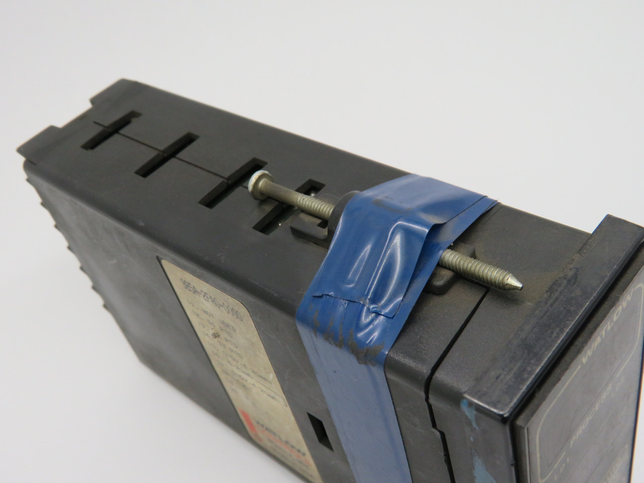 Watlow Controls 985A-2FA0-0000 Temperature Controller 115/230VAC 50/60Hz USED