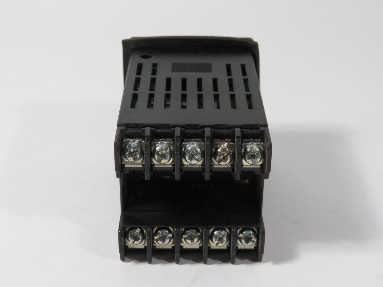 Omron E5CN-C2MT-500-AC100-240 Temperature Controller CRACKED GASKET USED