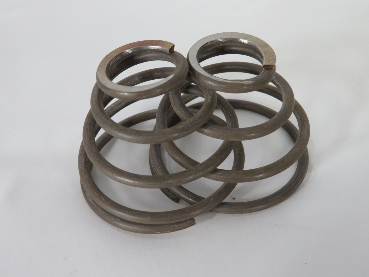 Emerson 16A7880X012 Steam Regulator Spring 7/8"x2-5/8"x1-13/16" 2-Pack NWB