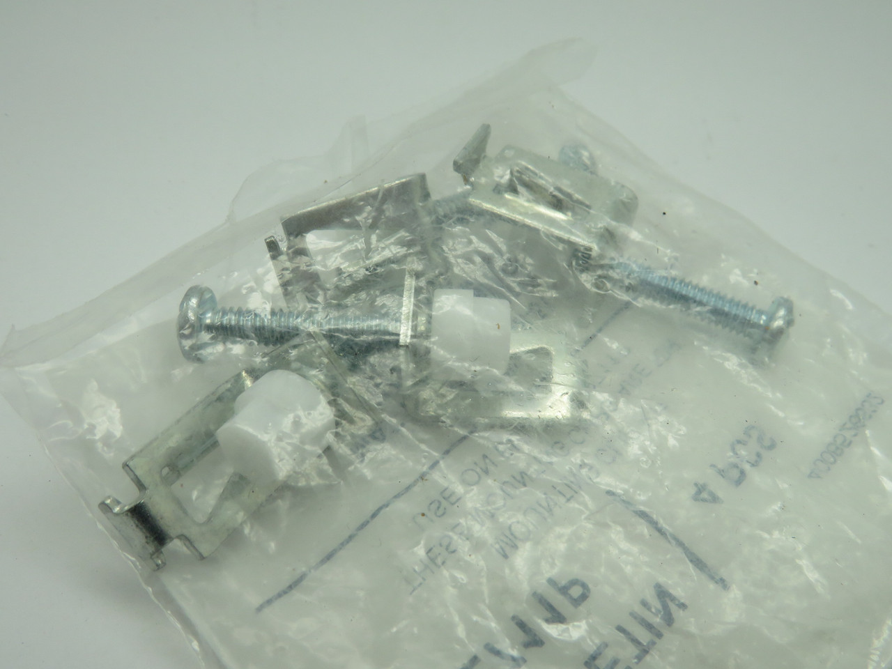 Allen-Bradley 77158-008-51 Mounting Clip Kit 4-Pack NWB