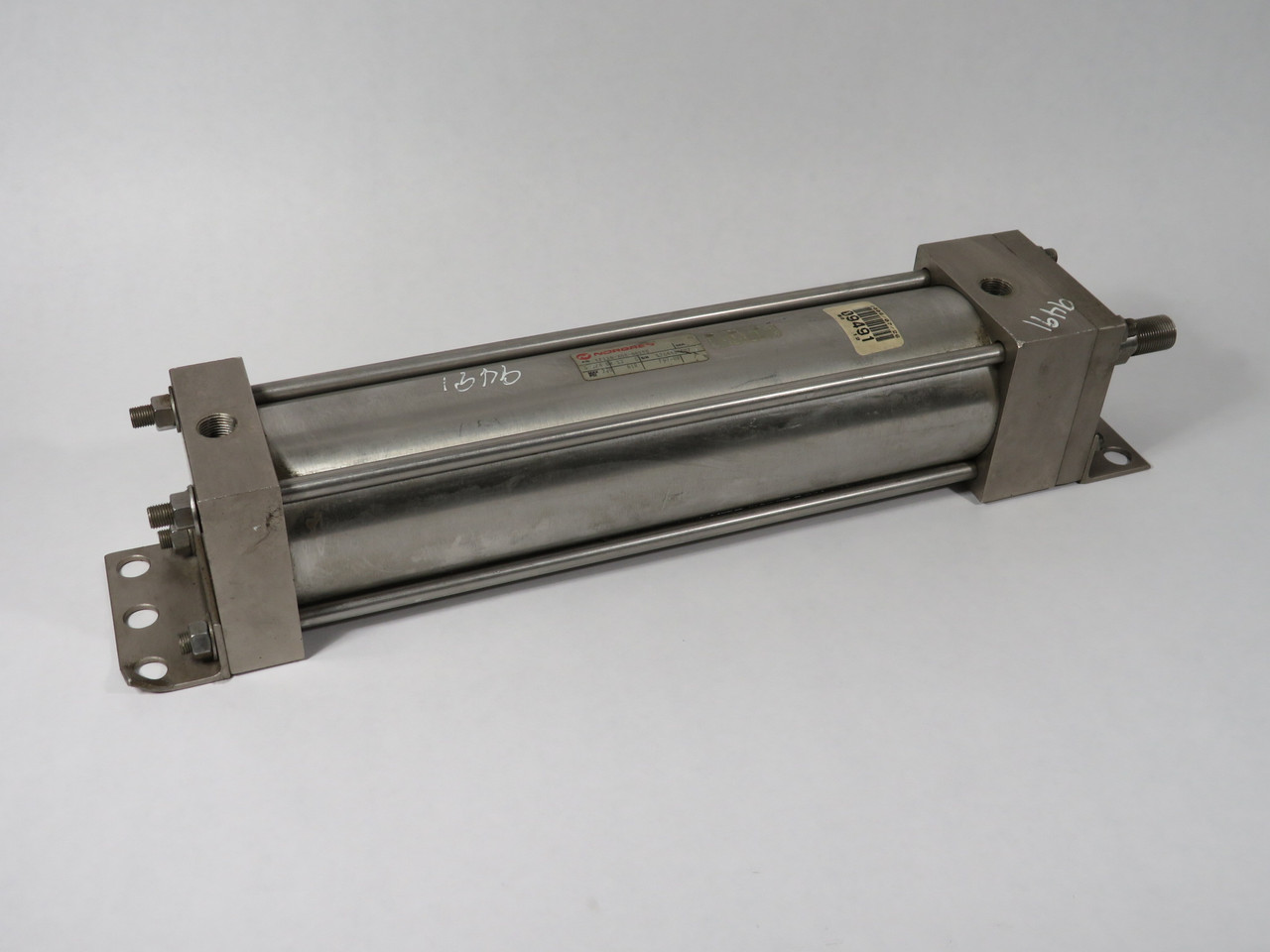 Norgren EF12A-X08-AA198 Pneumatic Cylinder 3-1/4" Bore 12" Stroke USED