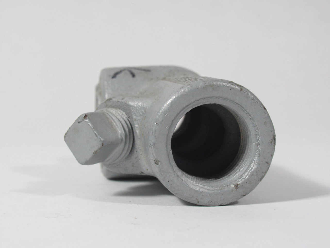 Appleton EYF-50 1/2” Female Conduit Sealing Fitting NOP