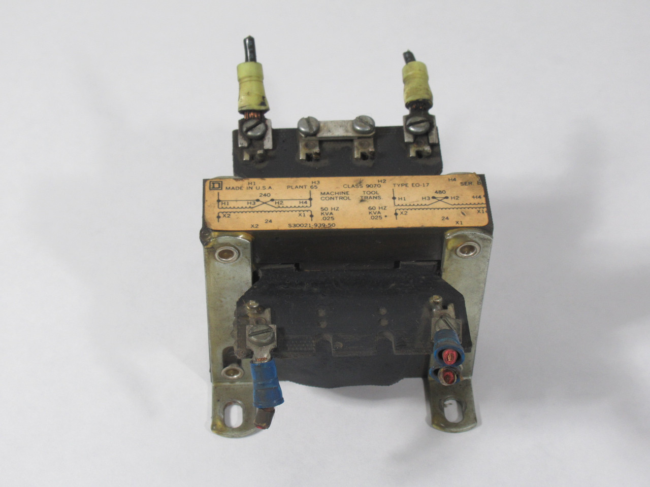 Square D 9070-EO-17 Transformer 25VA Pri 240/480V Sec 24V 1Ph 50/60Hz USED