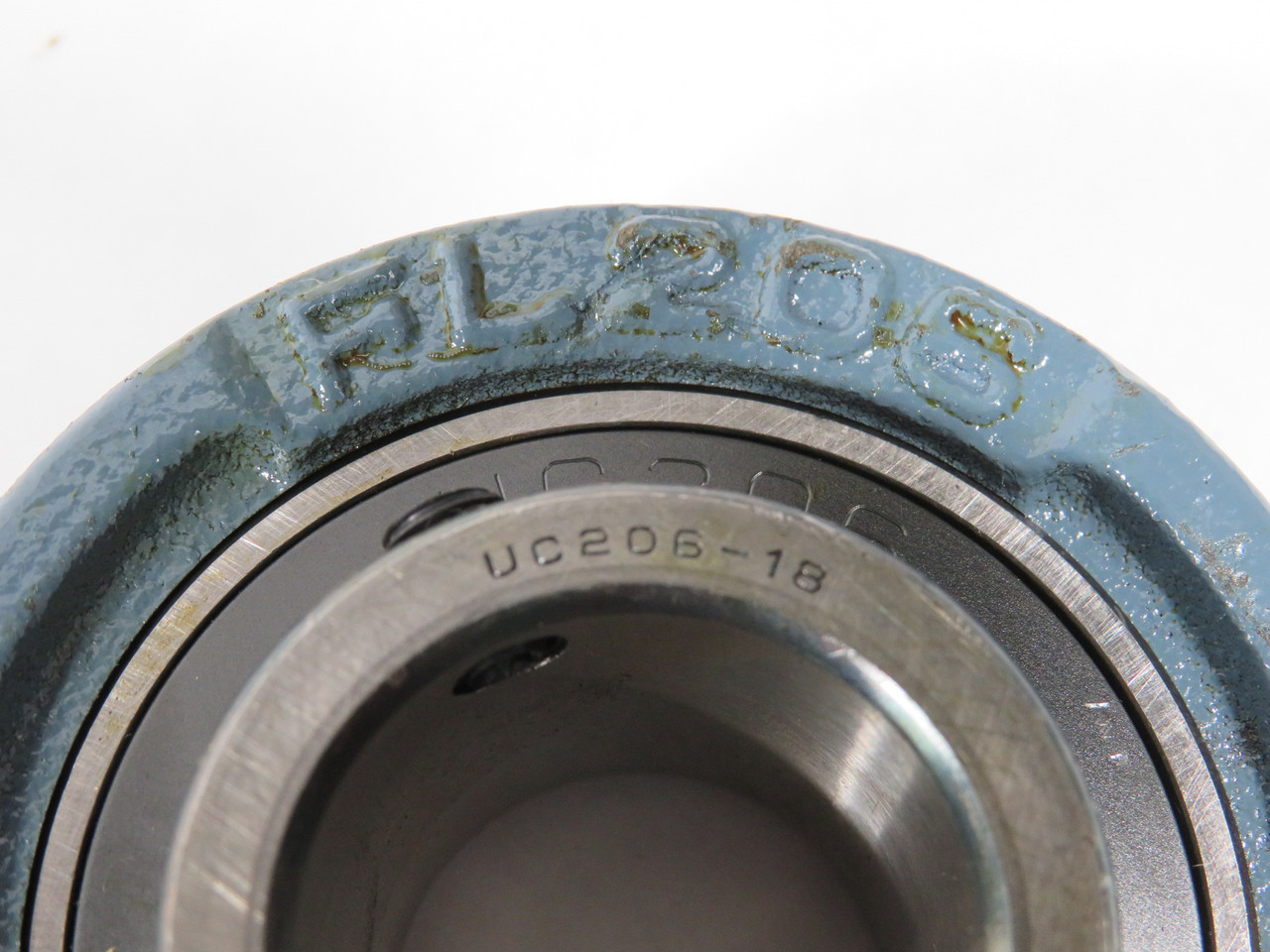 Nachi UCFL206-18 Flange Block Bearing 2-Bolt 1-1/8" Bore SHELF WEAR NEW