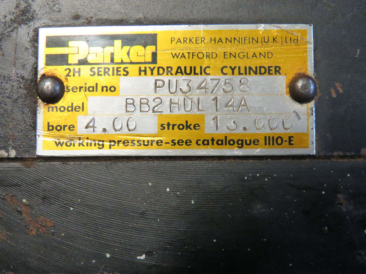 Parker BB2HUL14A Hydraulic Cylinder 4" Bore 13" Stroke COSMETIC DAMAGE/RUST USED