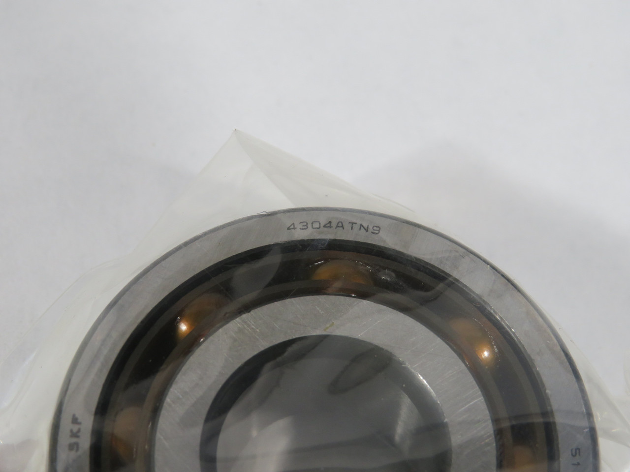 SKF 4304ATN9 Deep Groove Ball Bearing 52mm OD 20mm Bore 21mm W NEW