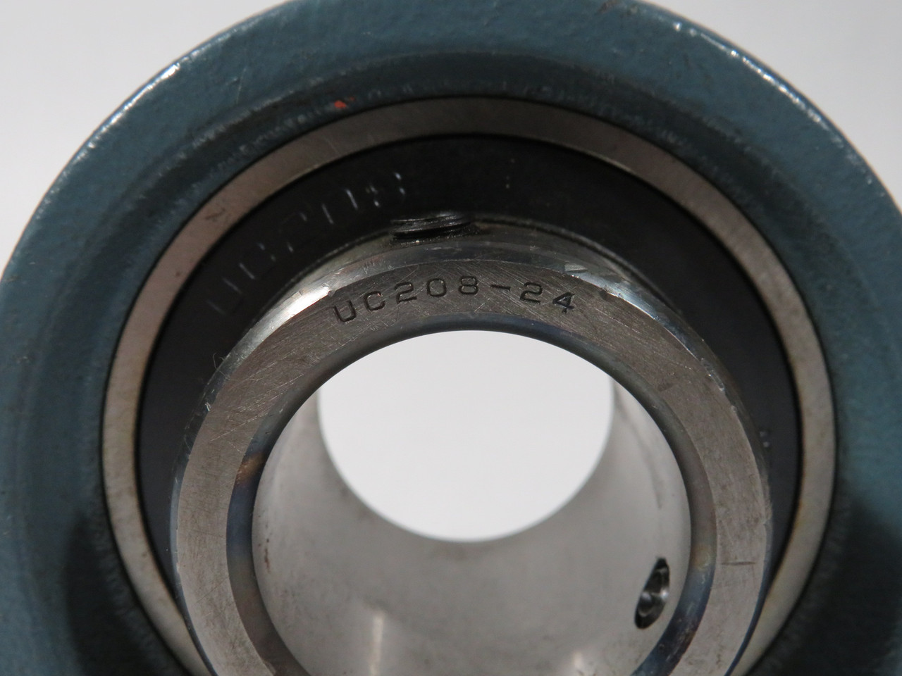 Nachi UCP208-24 Pillow Block Bearing 2-Bolt 1-1/2" Bore SHELF WEAR NOP