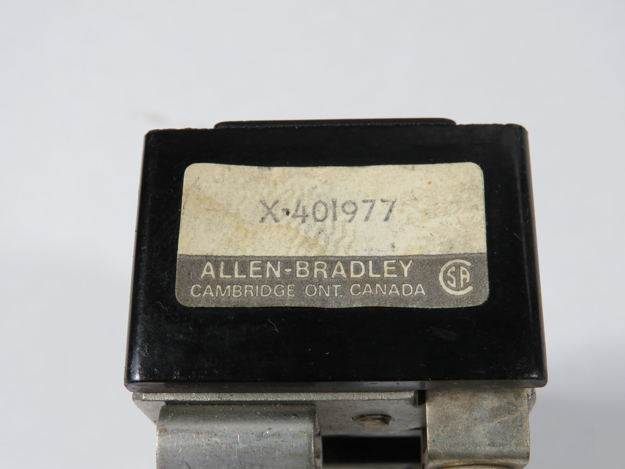 Allen-Bradley X-401977 Fuse Block for Disconnect Switch 30A 250V 3-Pole USED