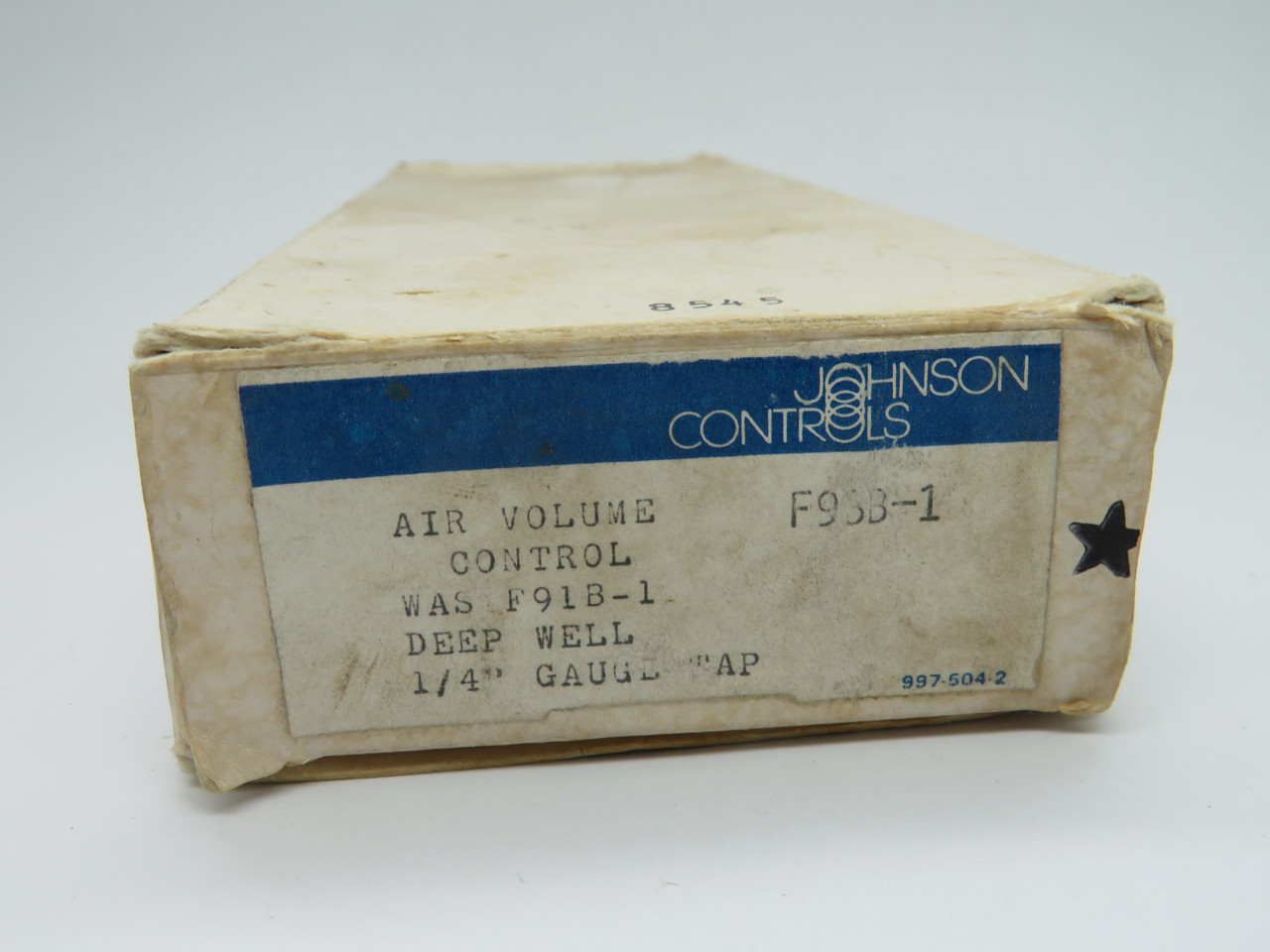 Johnson Controls F93B-1 Air Volume Control 1/4" Gauge 100 psi Damaged Box NEW