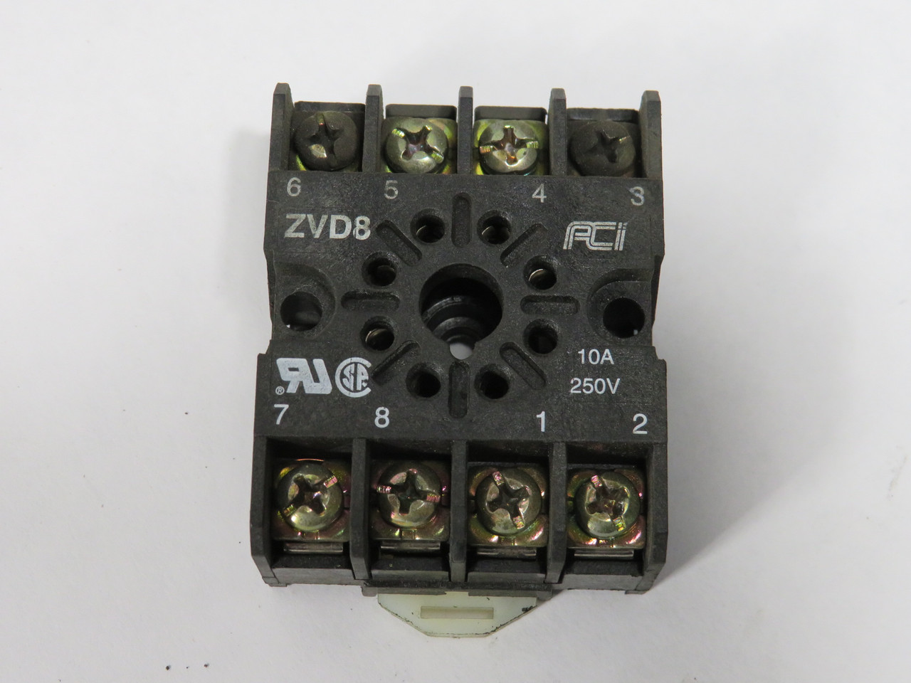 ACI ZVD8 Relay Socket 250V 10A 8-Pin USED
