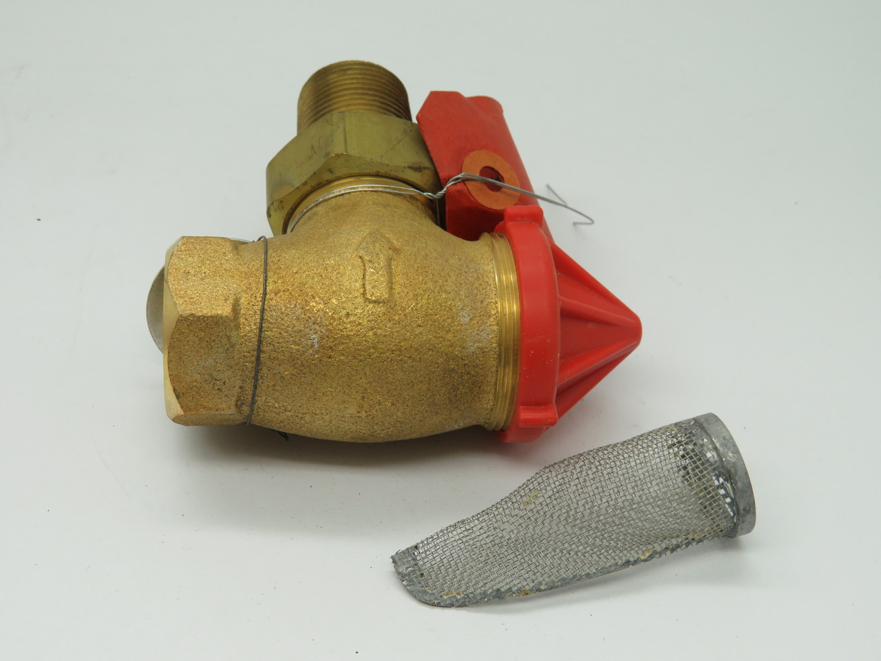 Danfoss 013-7052 3/4" Angle Valve W/ Male X Female Reduced to 1/2" Capacity NOP