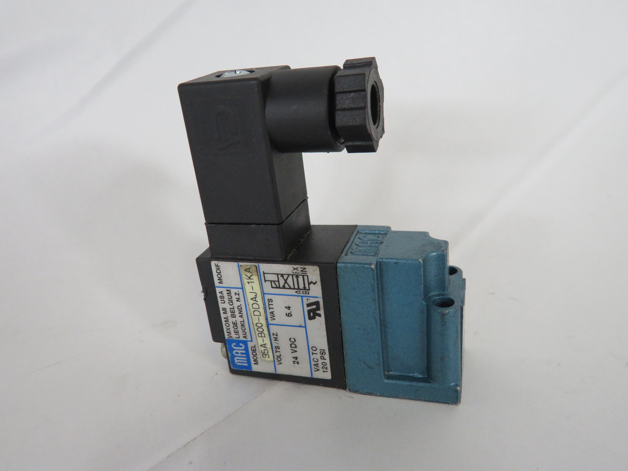 Mac 35A-B00-DDAJ-1KA 3-Way Solenoid Valve 120 psi 24VDC 5.4W NO SEAL USED
