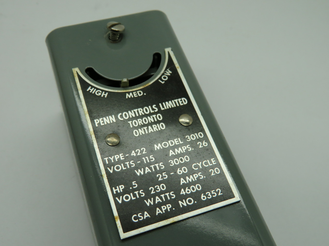 Penn Controls Type 422 Hot Water Thermostat Model 3010 90-180 Deg 115V 26A NEW
