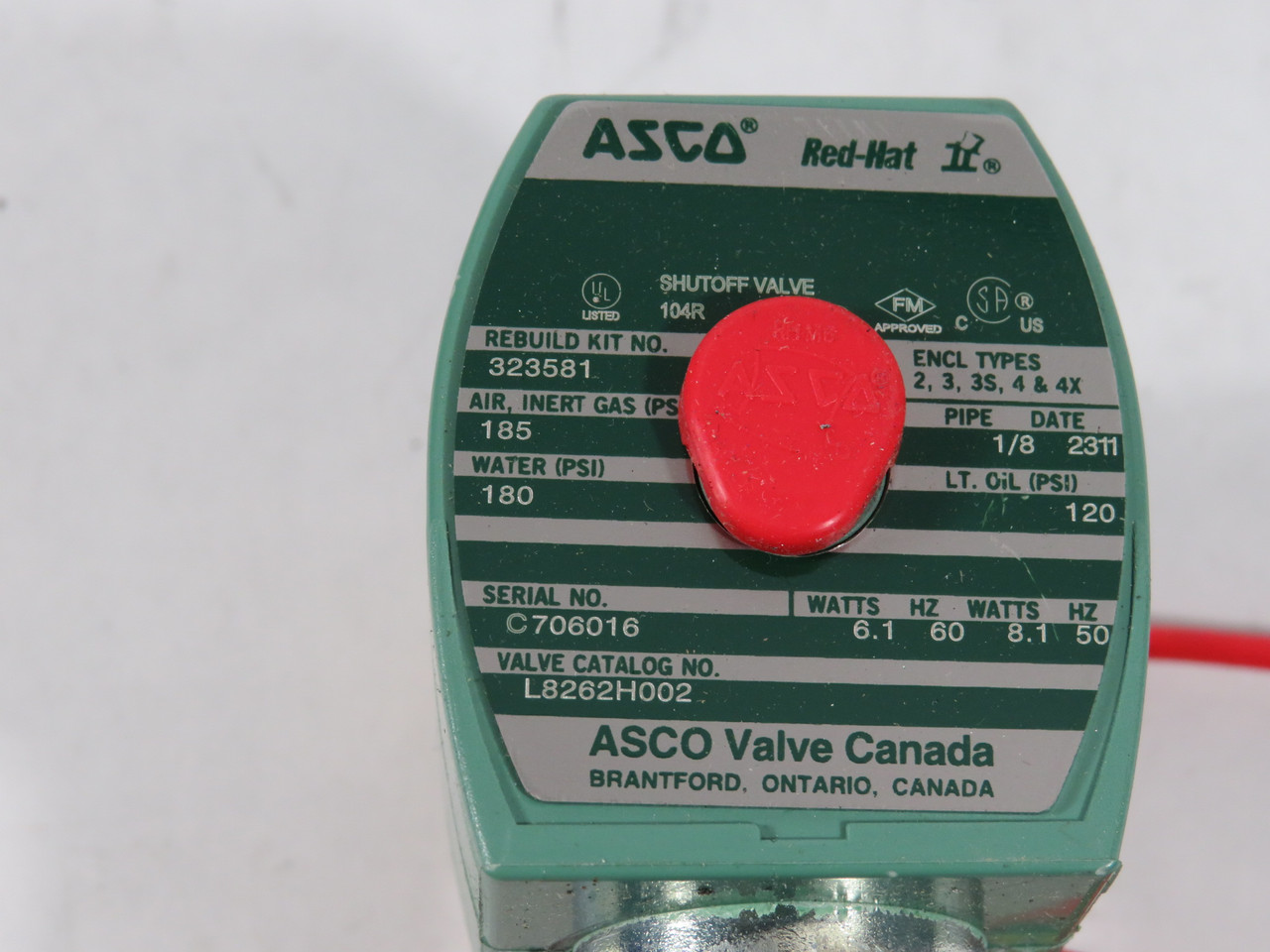 Asco L8262H002 Solenoid Valve 185 psig 1/8" NPT 12V 60Hz DIRTY/BOX DAMAGE NEW