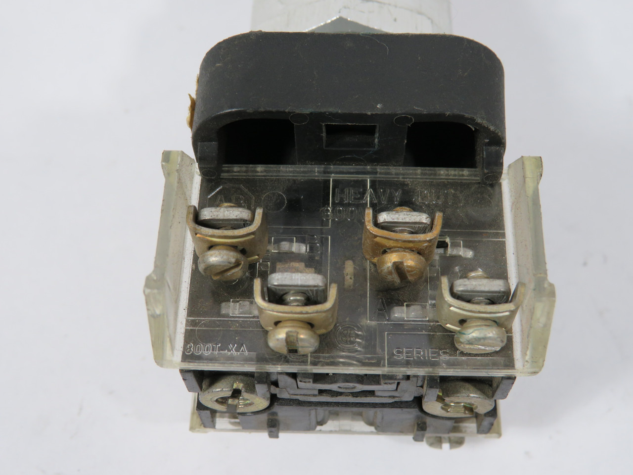 Allen-Bradley 800T-QT10R Series N Push Button Illuminated Red 1NO 1NC 120V USED