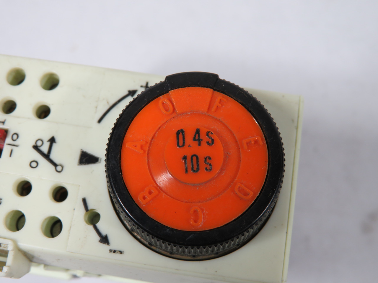 Sylvania 2R111-76 SMT Relay 120V@60Hz 110V@50Hz 300V Max USED