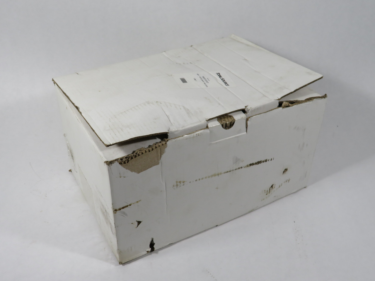 Hyster 1371227 Forklift Water Pump C/W Gasket BOX DAMAGE NEW