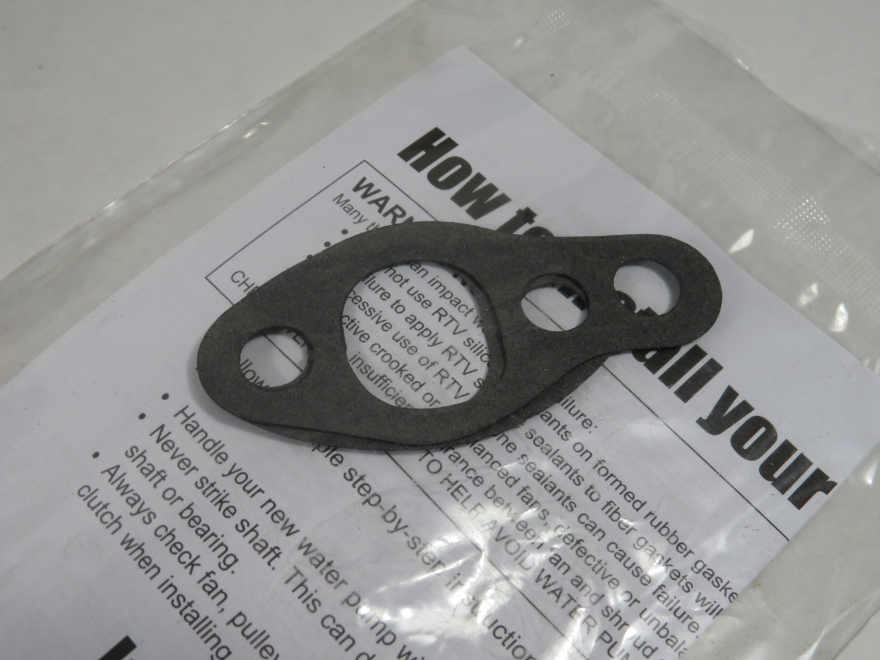 Hyster 1371227 Forklift Water Pump C/W Gasket BOX DAMAGE NEW