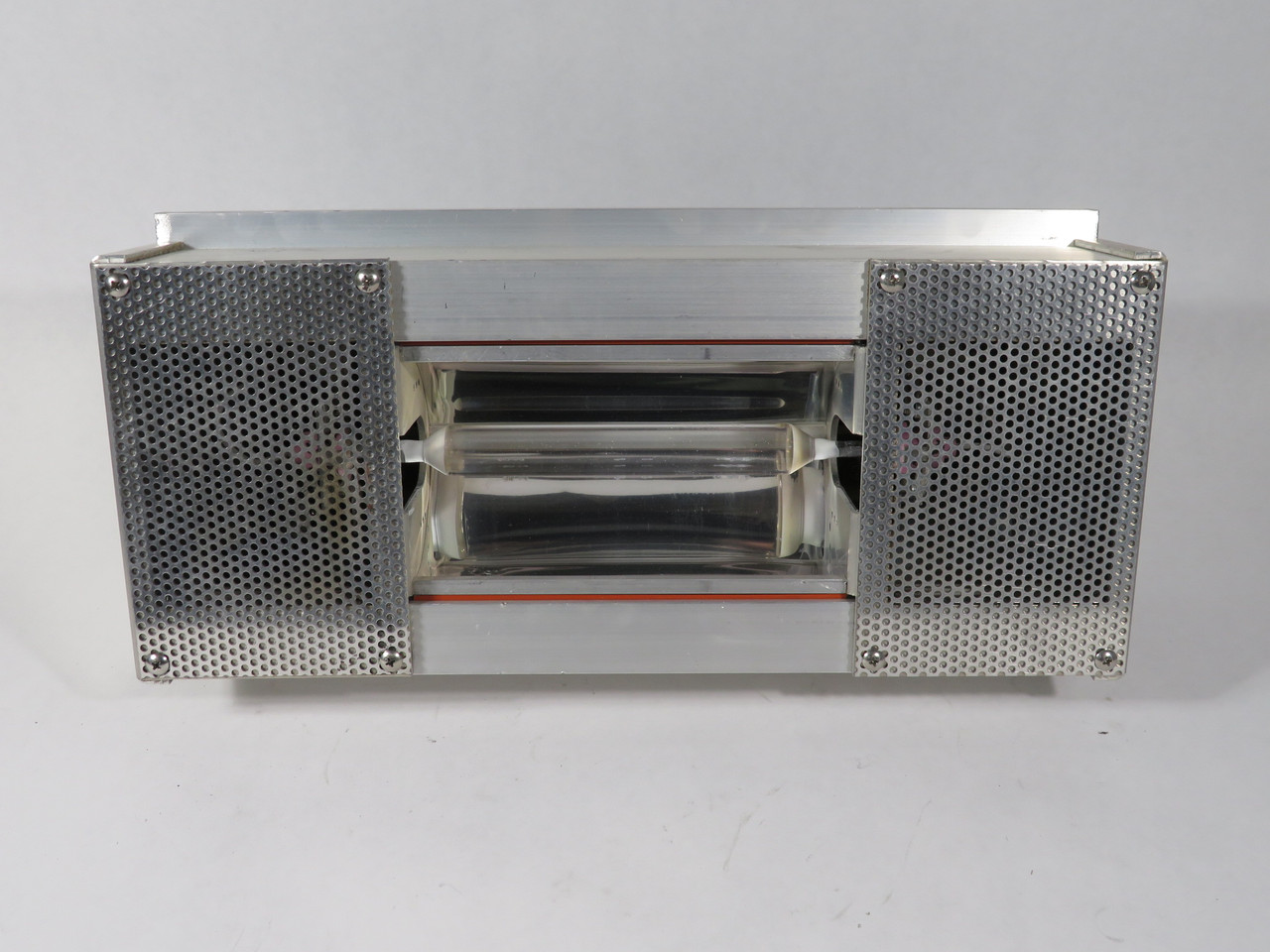 American Ultraviolet R06F31HS0-P2Z UV Controller and Fixture 220V 1Ph 10A USED