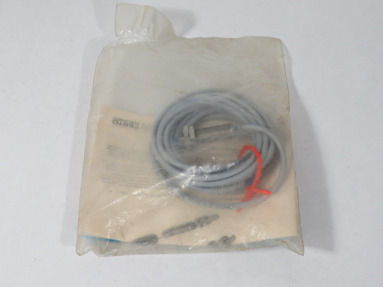 Festo 19102 SIE-M12S-PS-K-LED Inductive Proximity Sensor 10-30VDC 400mA NWB