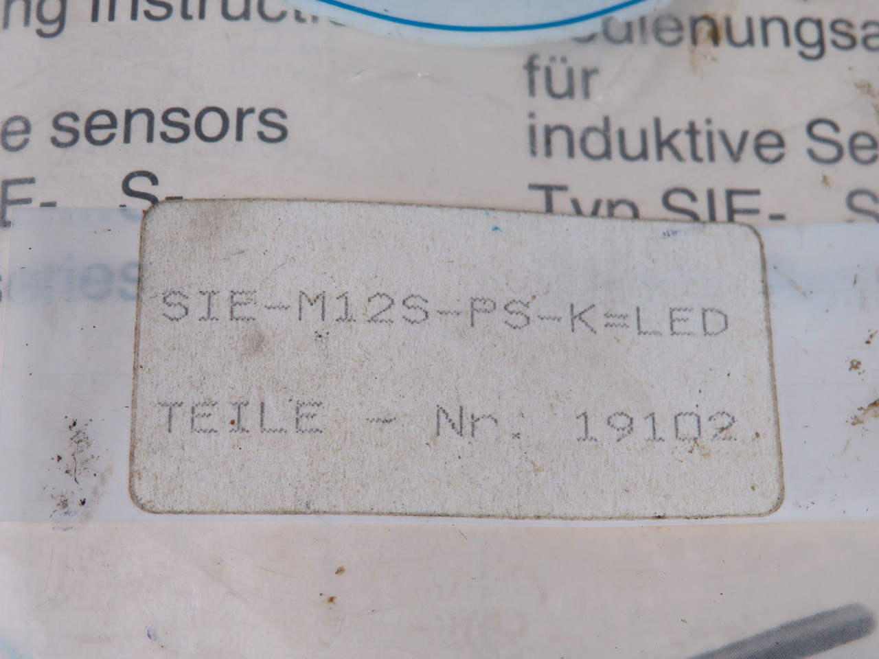 Festo 19102 SIE-M12S-PS-K-LED Inductive Proximity Sensor 10-30VDC 400mA NWB