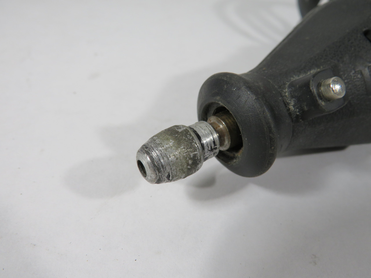 Dremel 395 Rotary Tool 120V 5000-30000 RPM C/W 697 Partial Accessories Kit USED