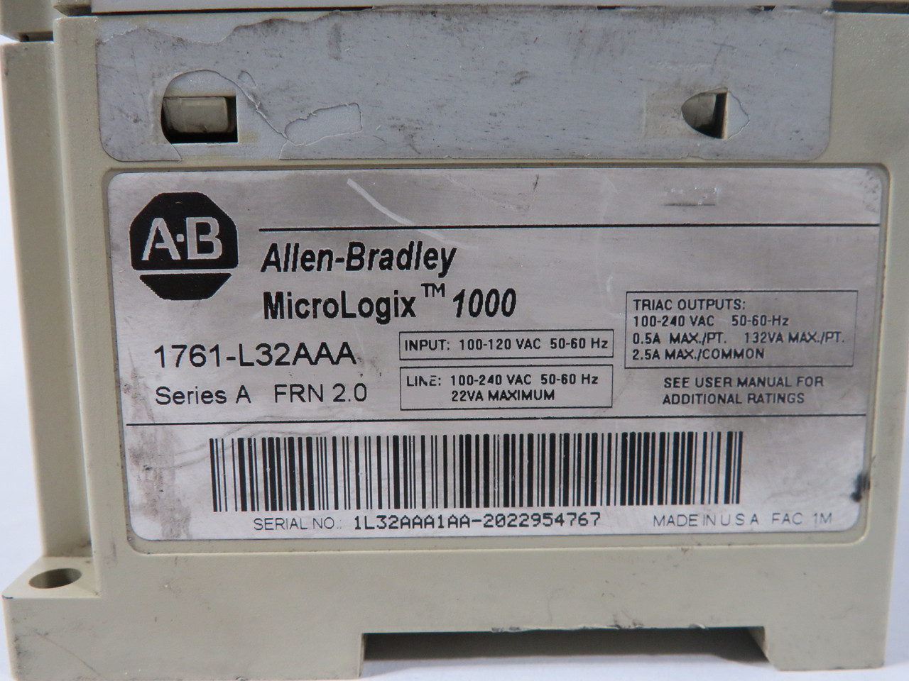 Allen-Bradley 1761-L32AAA MicroLogix Programmable Controller DAMAGED CLIPS USED