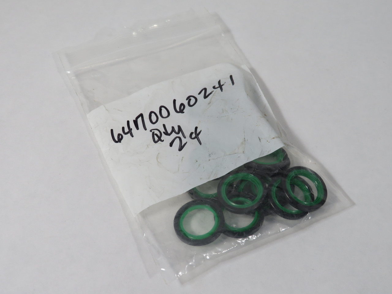 INA SD16X24X3-A Radial Rotary Shaft Seal 16x24x3mm Lot of 17 NOP