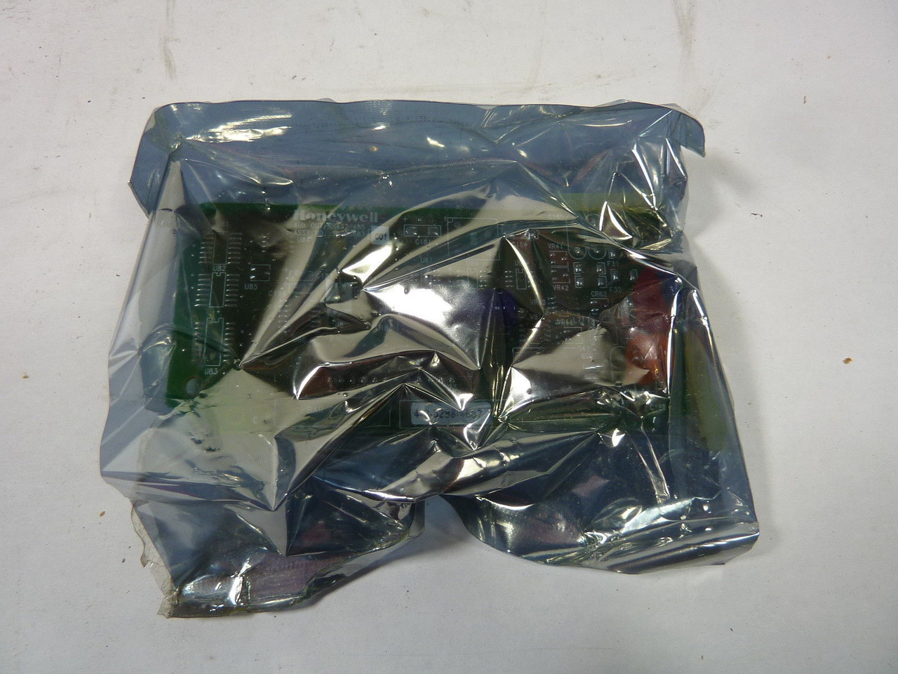 Honeywell 30756687-501 Auxiliary Output ! NEW !