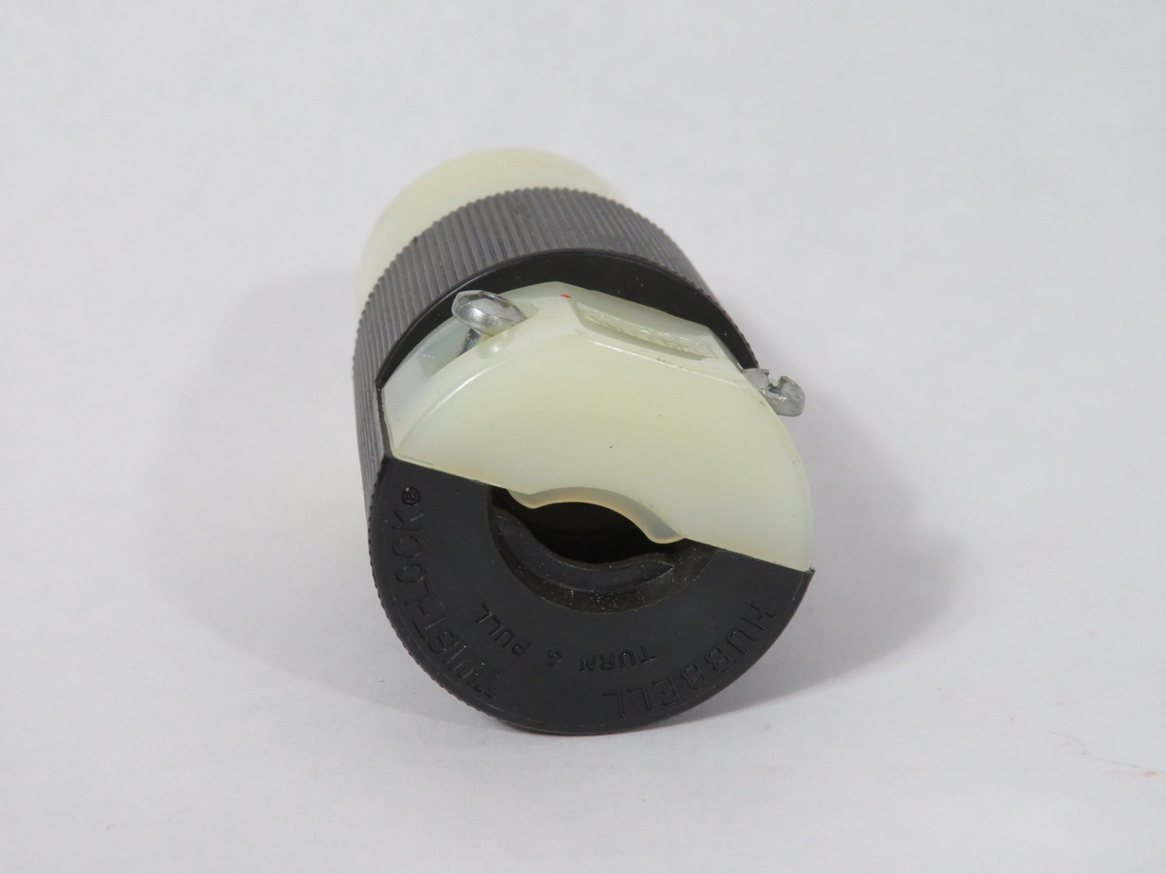 Hubbell 4729CCN Twist-Lock Connector 15A 125V 3W 2P NEMA L5-15R NOP