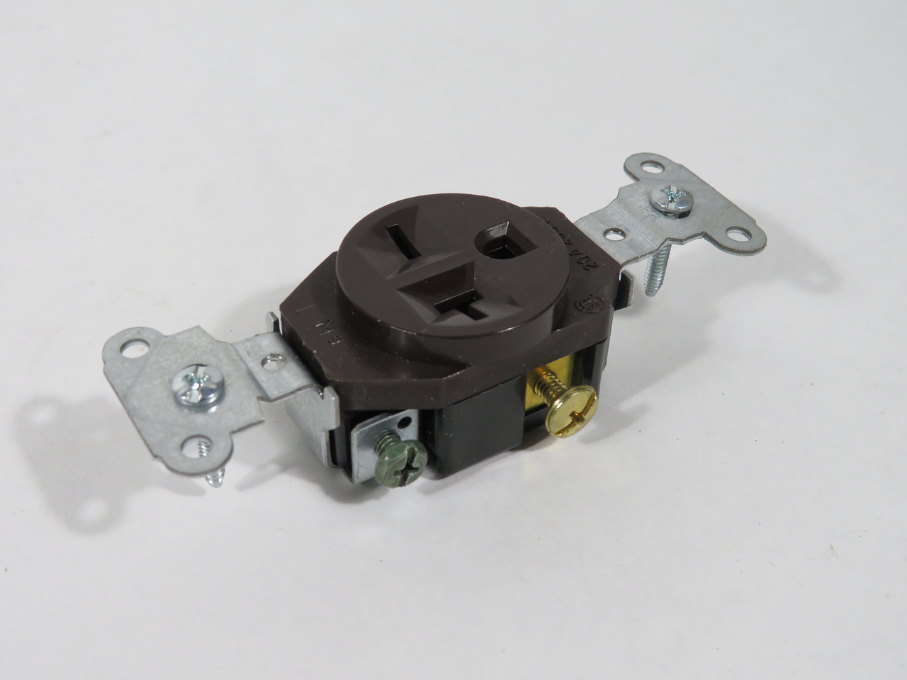 Pass & Seymour 5851 Heavy-Duty Single Receptacle 20A 250V 3W 2P Brown NEW
