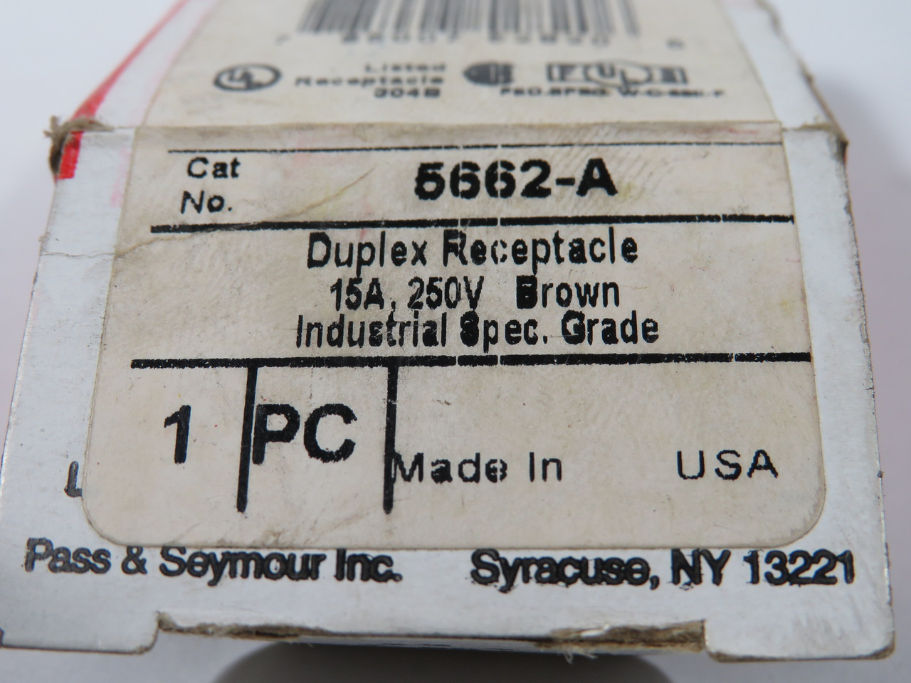Pass & Seymour 5662-A Extra Heavy-Duty Duplex Receptacle 15A 250V 3W 2P NEW