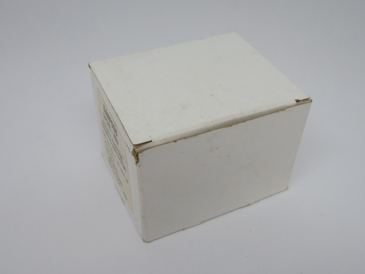 Danfoss DP040-4B0 Definite Purpose Magnetic Contactor 120VAC 50/60Hz 4P NEW