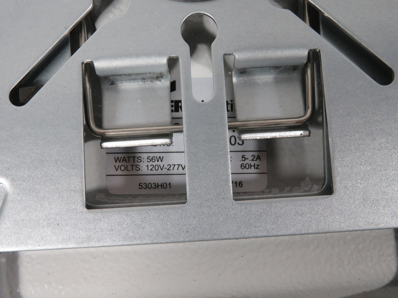 Cooper Lighting QDCAST1B LED Parking Garage/Canopy Luminaire 120-277V 60Hz USED