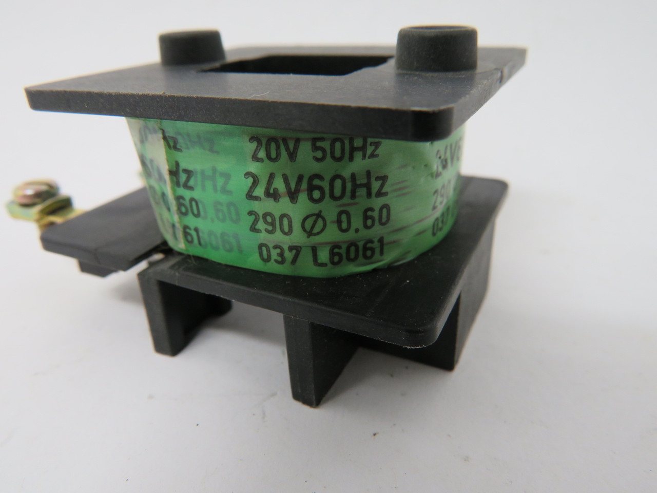 Danfoss 037L6061 Contactor Coil 20V 50Hz 24V 60Hz NOP