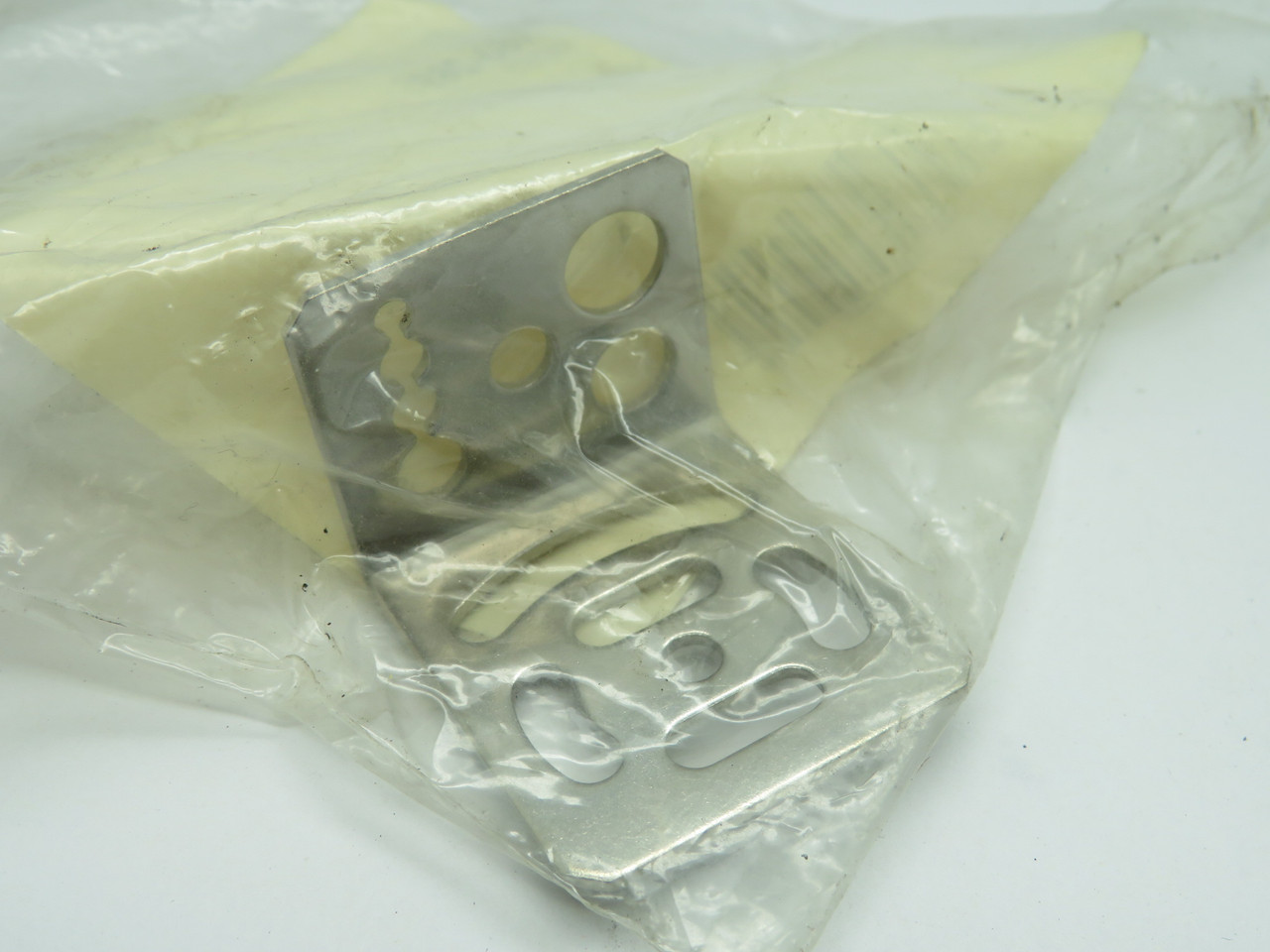 Allen-Bradley N60-2696 Right Angle Mounting Bracket Ser A NWB