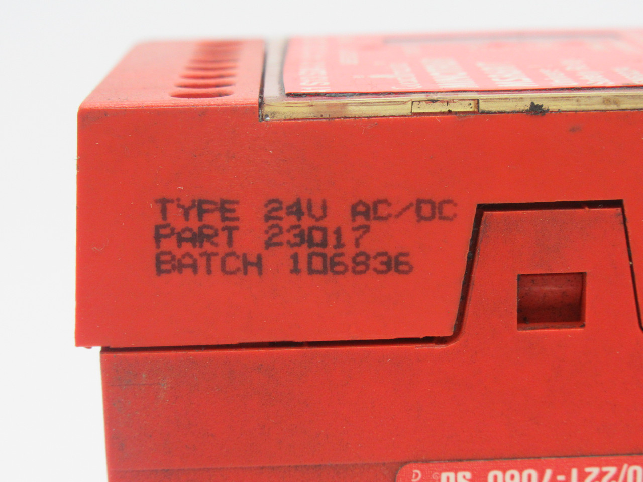 Minotaur Guard Master 23017 MSR6R/T Safety Relay 24VAC/DC USED