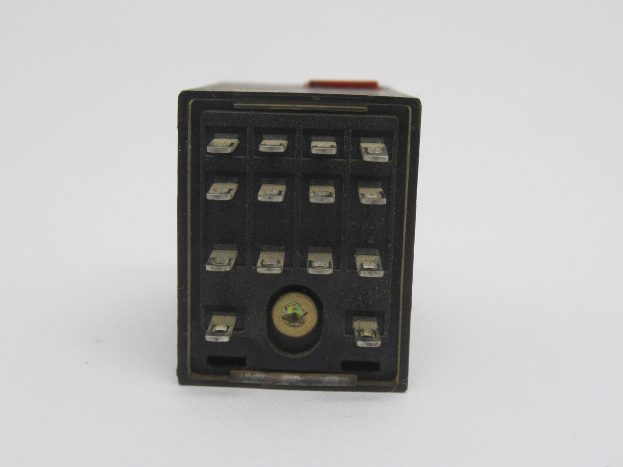 Schrack ZT570615 Plug In Relay 115VAC Coil 5A 250V 14-Blade USED