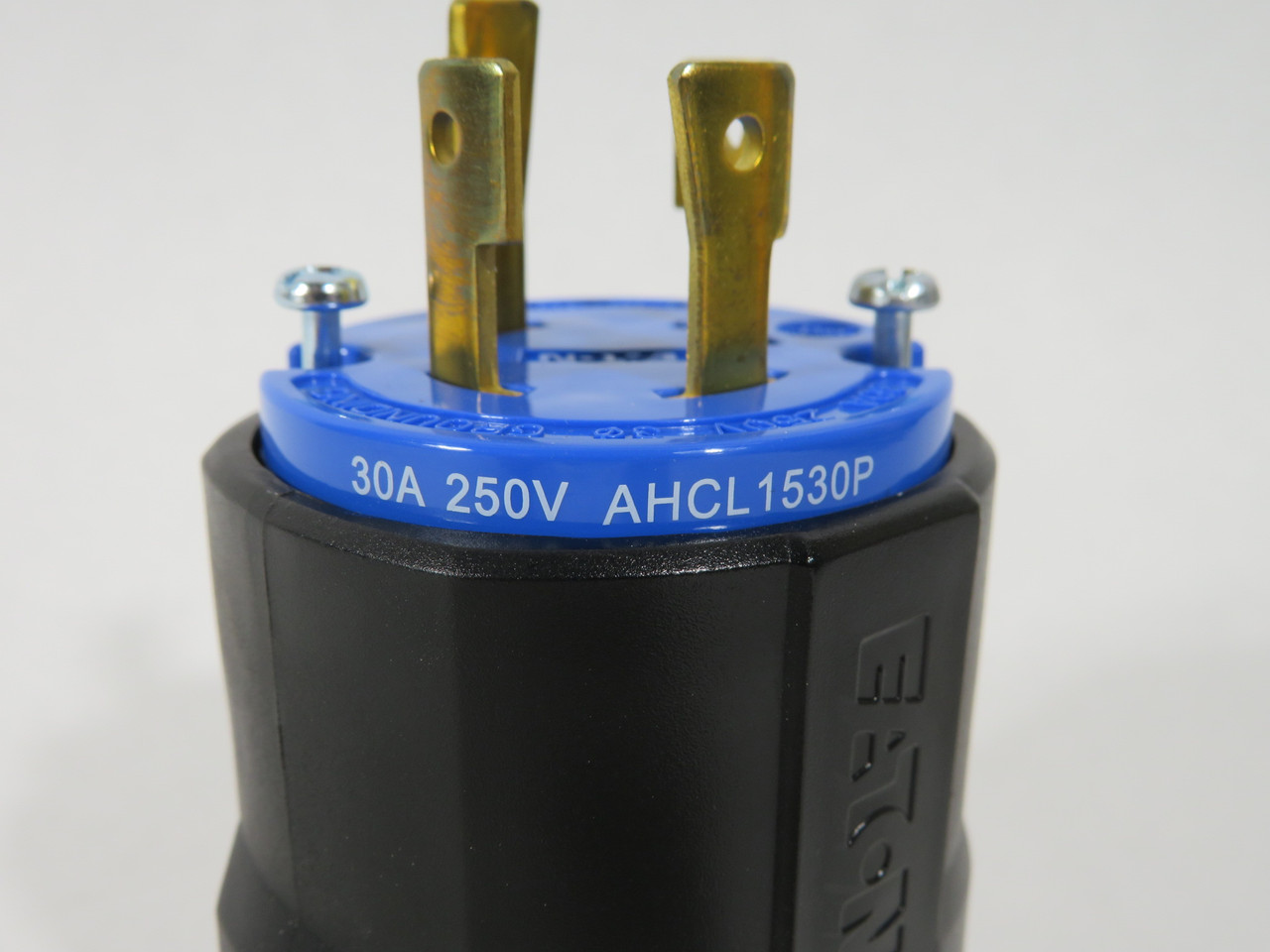 Eaton Arrow Hart AHCL1530P Locking Plug 30A 250V 4W 3P NEMA L15-30P Blue NEW