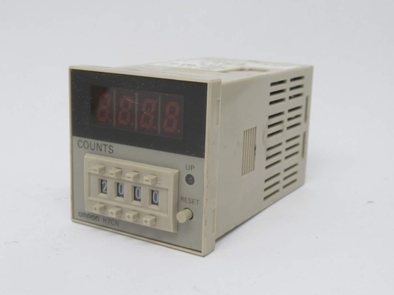 Omron H7CN-XLN-AC100-240V Solid State Digital Counter 100-240VAC DAMAGED BOX NEW