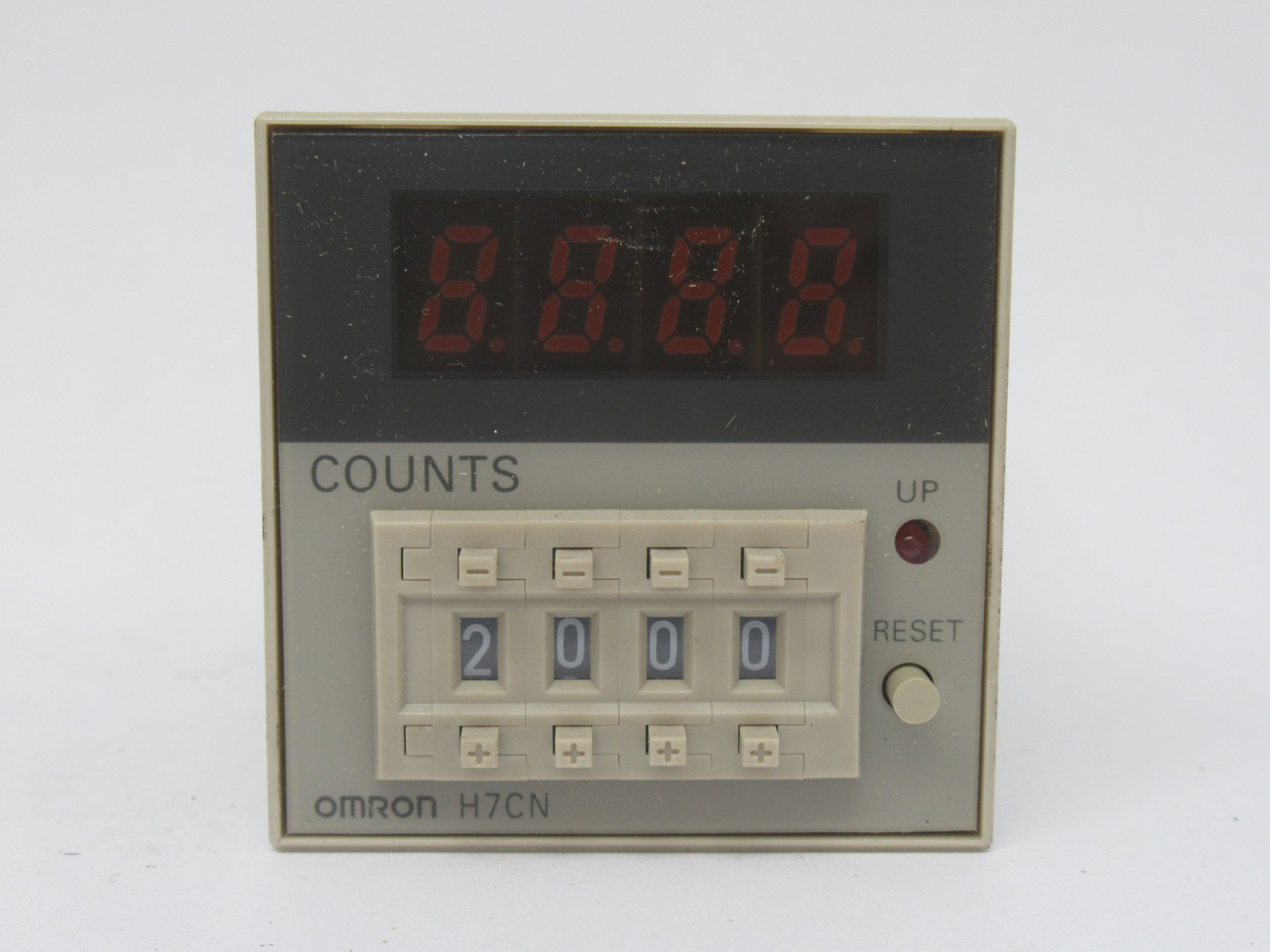 Omron H7CN-XLN-AC100-240V Solid State Digital Counter 100-240VAC DAMAGED BOX NEW