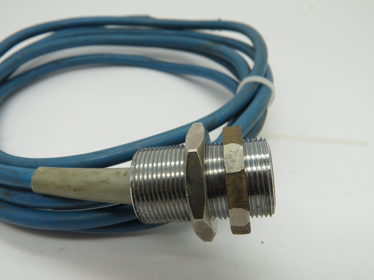 Turck Bi5-G18-Y0 Proximity Sensor 8.2VDC 5mm Switching Distance 77" Cable USED