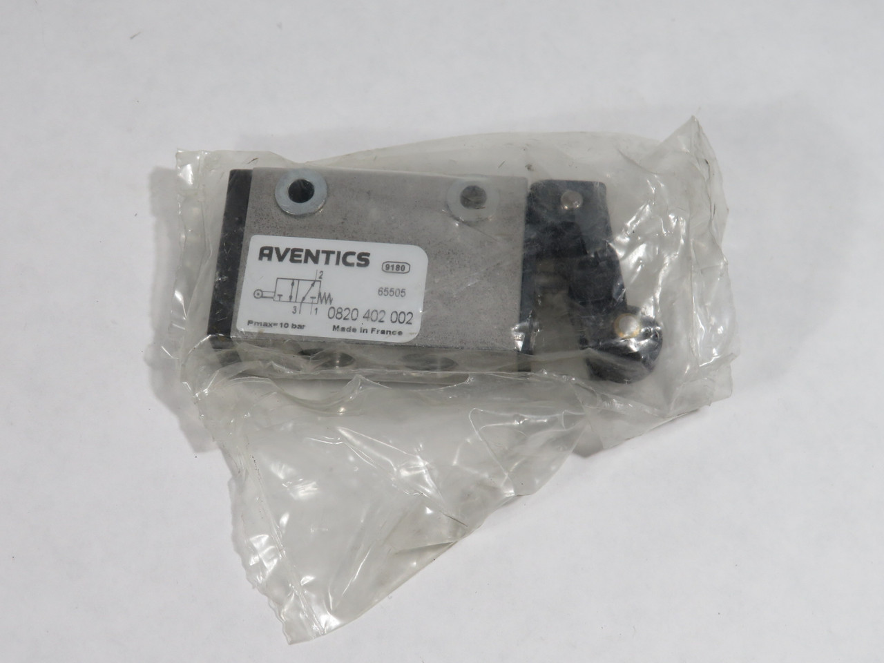 Aventics 0-820-402-002 3/2 Pneumatic Directional Control Valve 10 bar NOP