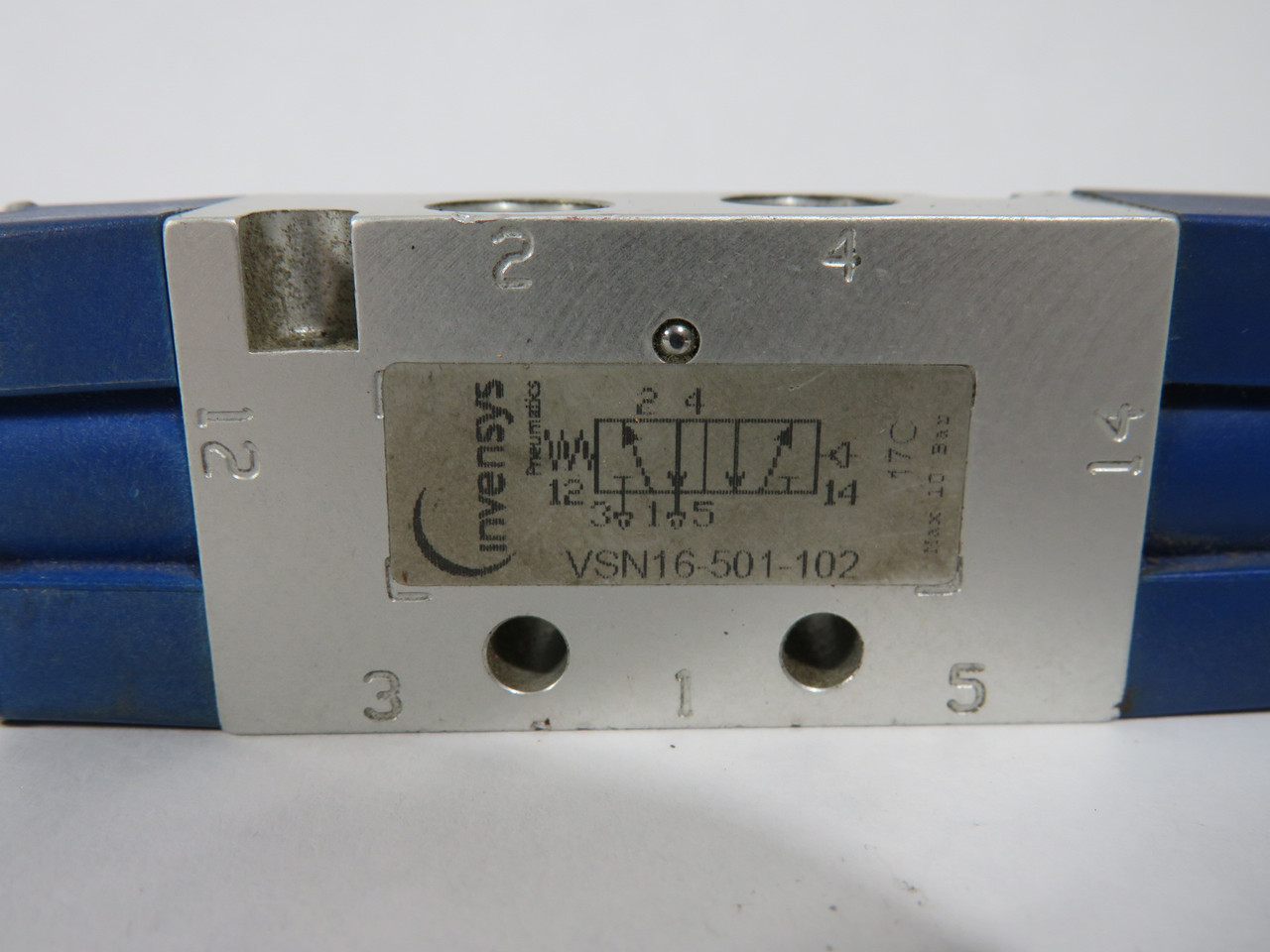 Invensys VSN16-501-102 Inline Spool Valve 5-Port 2-Pos 1/8" NPT USED